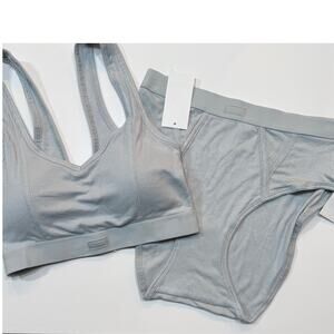 STEVE MADDEN Women's Ribbed Stretch Bralette Puritan grey, medium